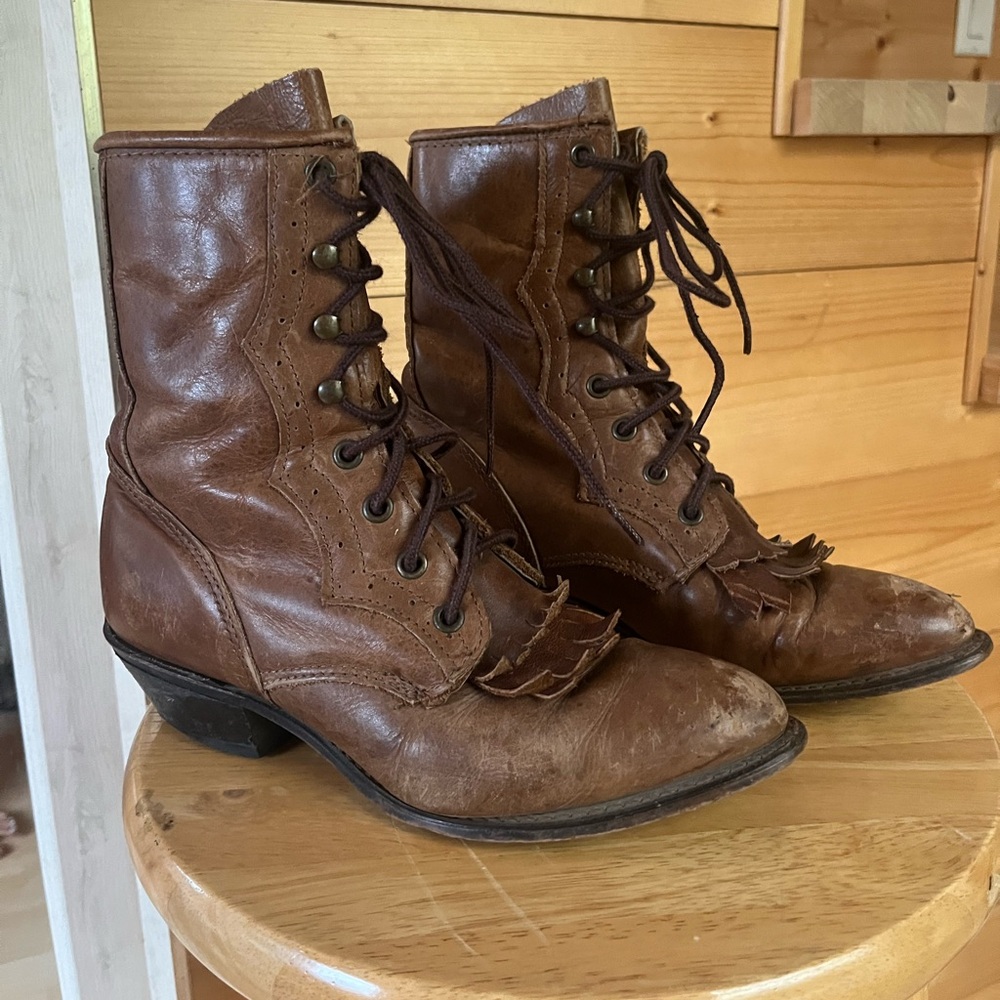 Leather horse / ranch lace up boots